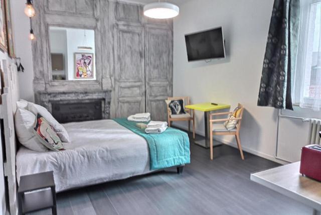Les Appartements Fenelon Le Cateau-Cambresis Exterior photo